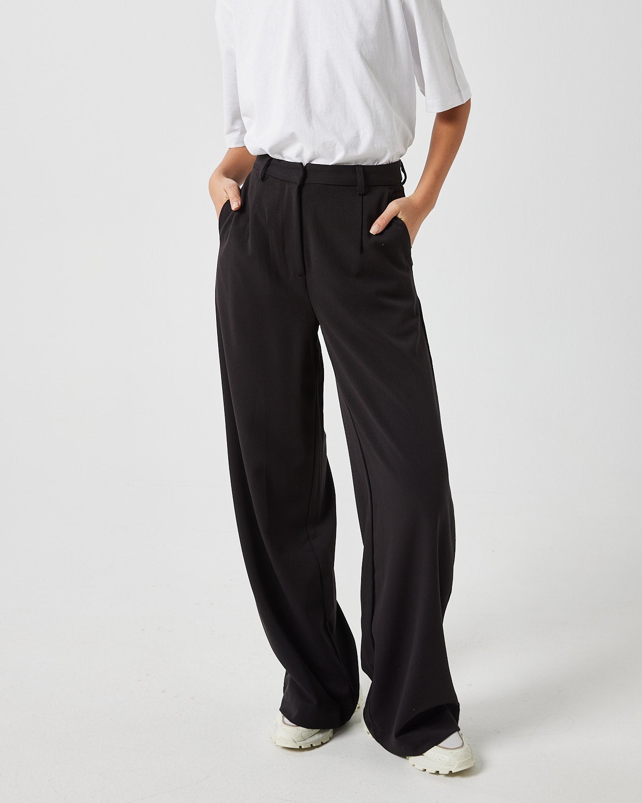 minimum female Lessa stylede bukser 2.0 e54 Dressed Pants 999 Black