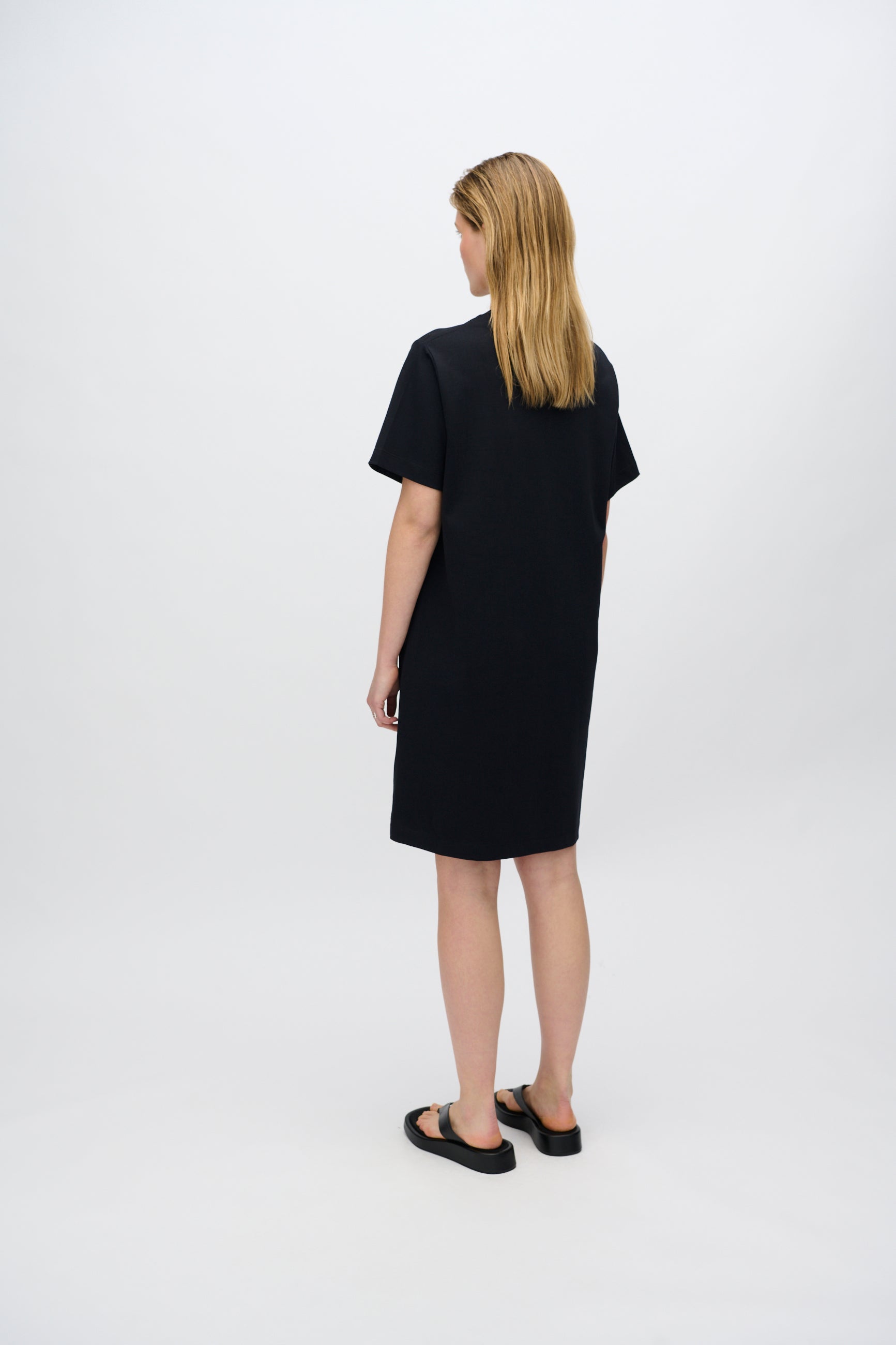 minimum female Lida t-shirtkjole 4249 GOTS Short Dress 999 Black