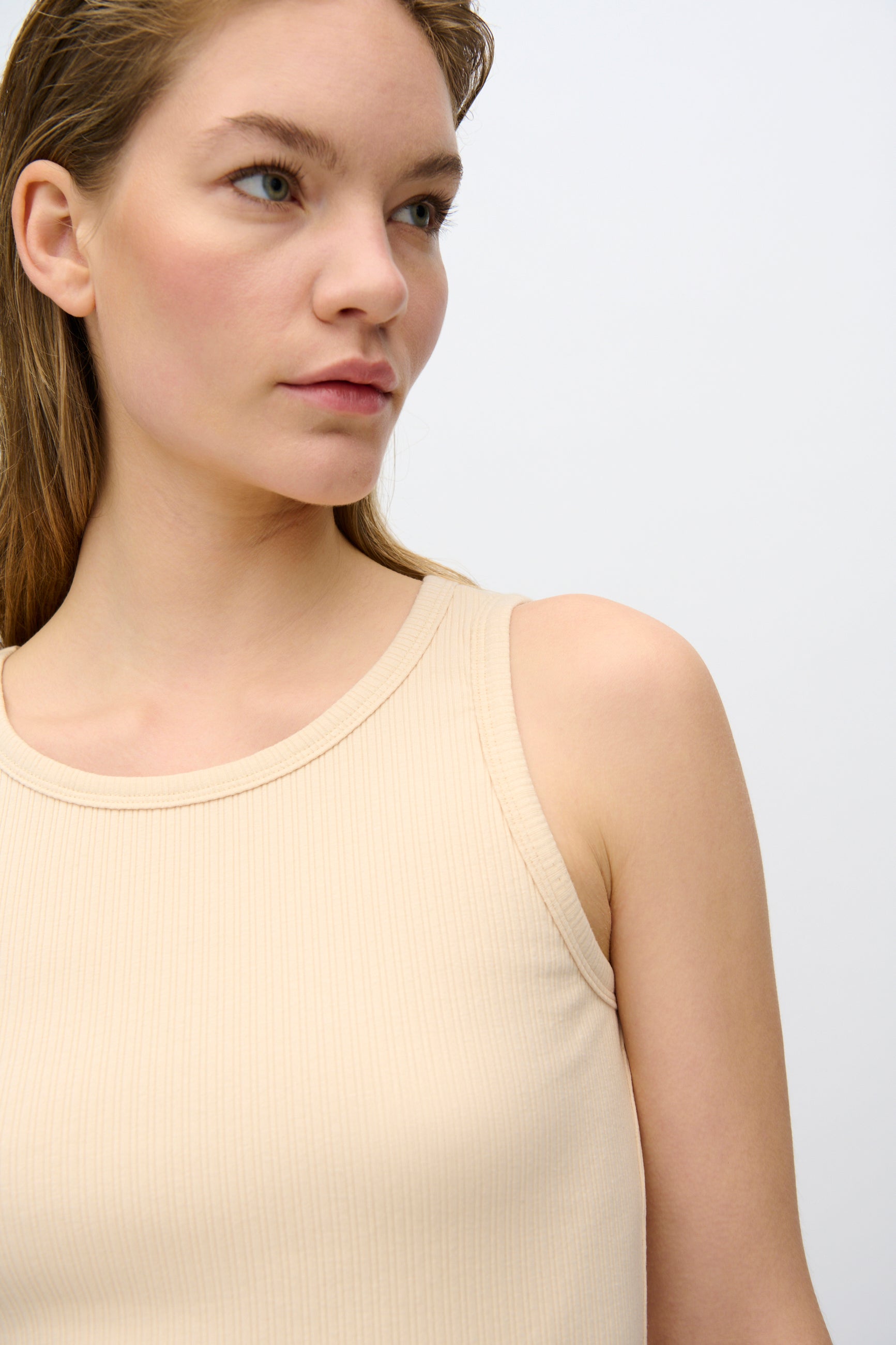 minimum female Lila tank top 4226 Gilet 1110 Creme De Peche