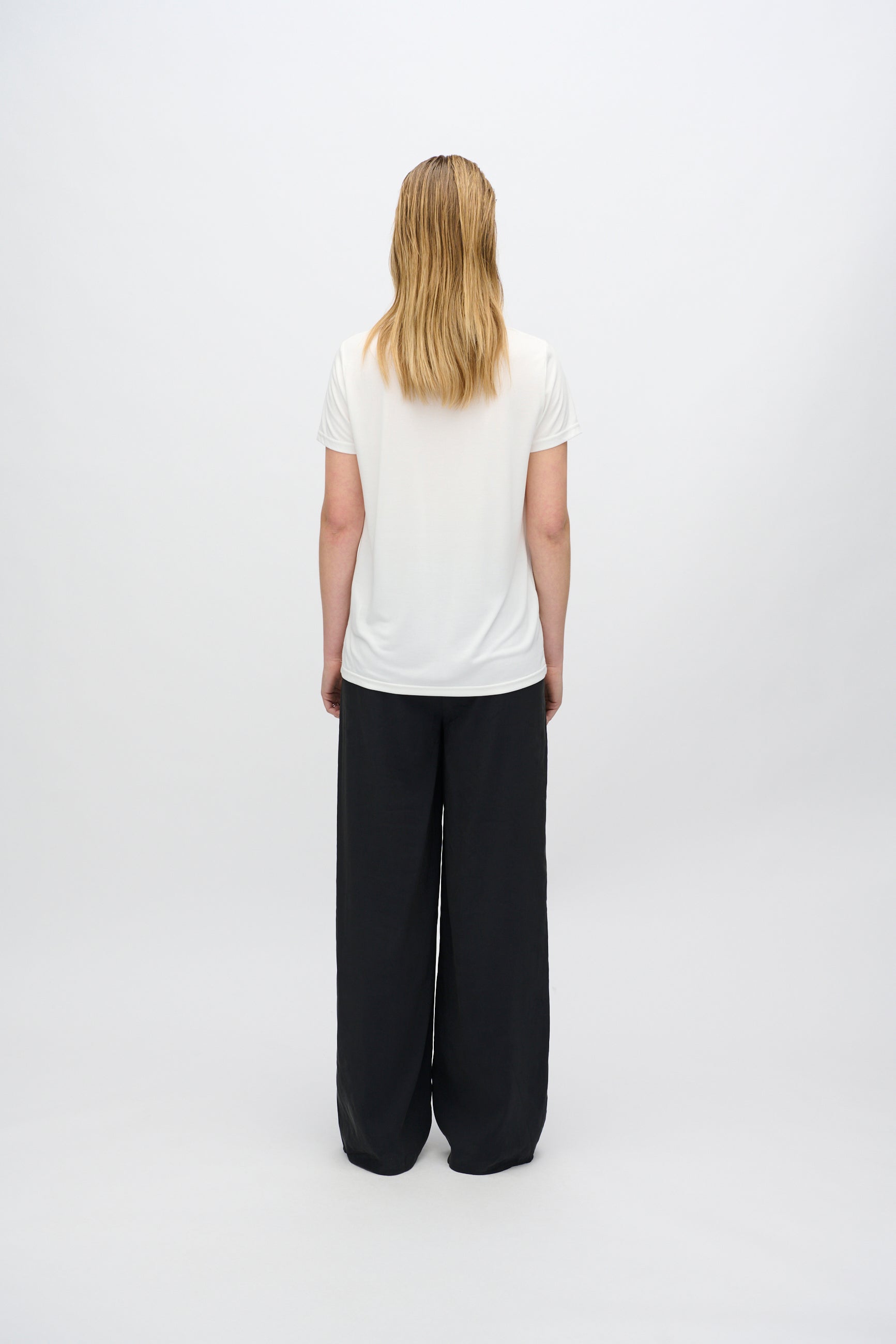 minimum female Rynah t-shirt 2.0 0281 Short Sleeved T-shirt 009 Snow White