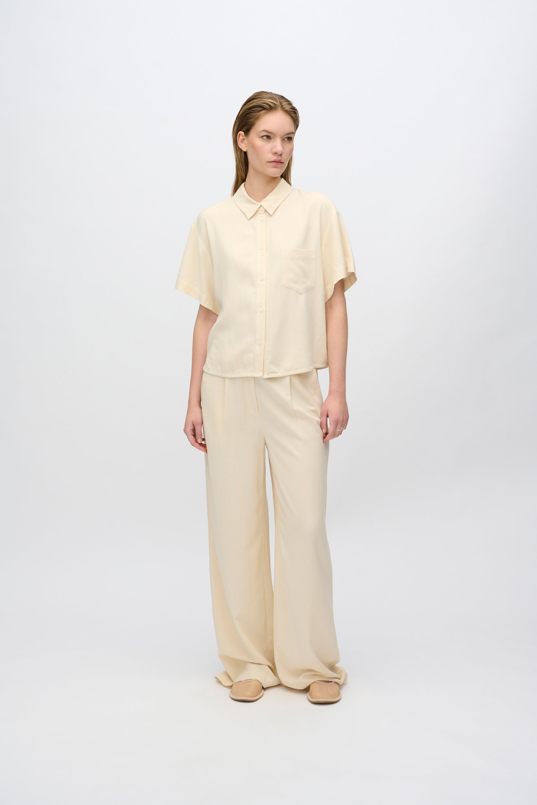 minimum female Sage kortærmet skjorte 3069 Short Sleeved Shirt 0908 Summer Sand