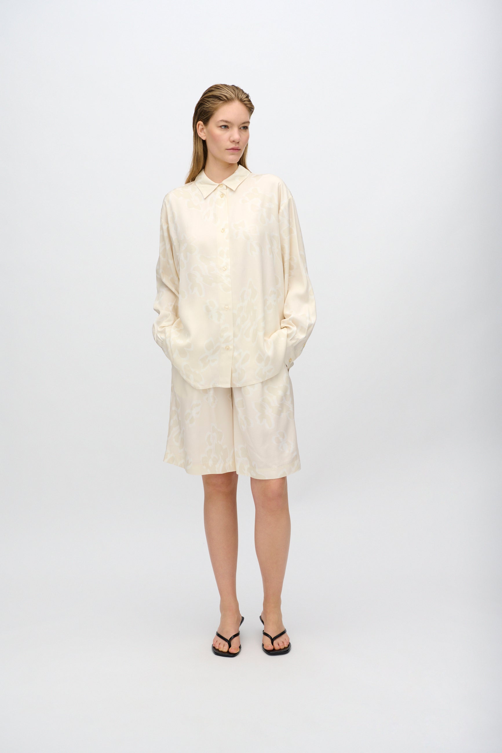 minimum female Harper langærmet skjorte 4270 Long Sleeved Shirt 0011 Butter Cream