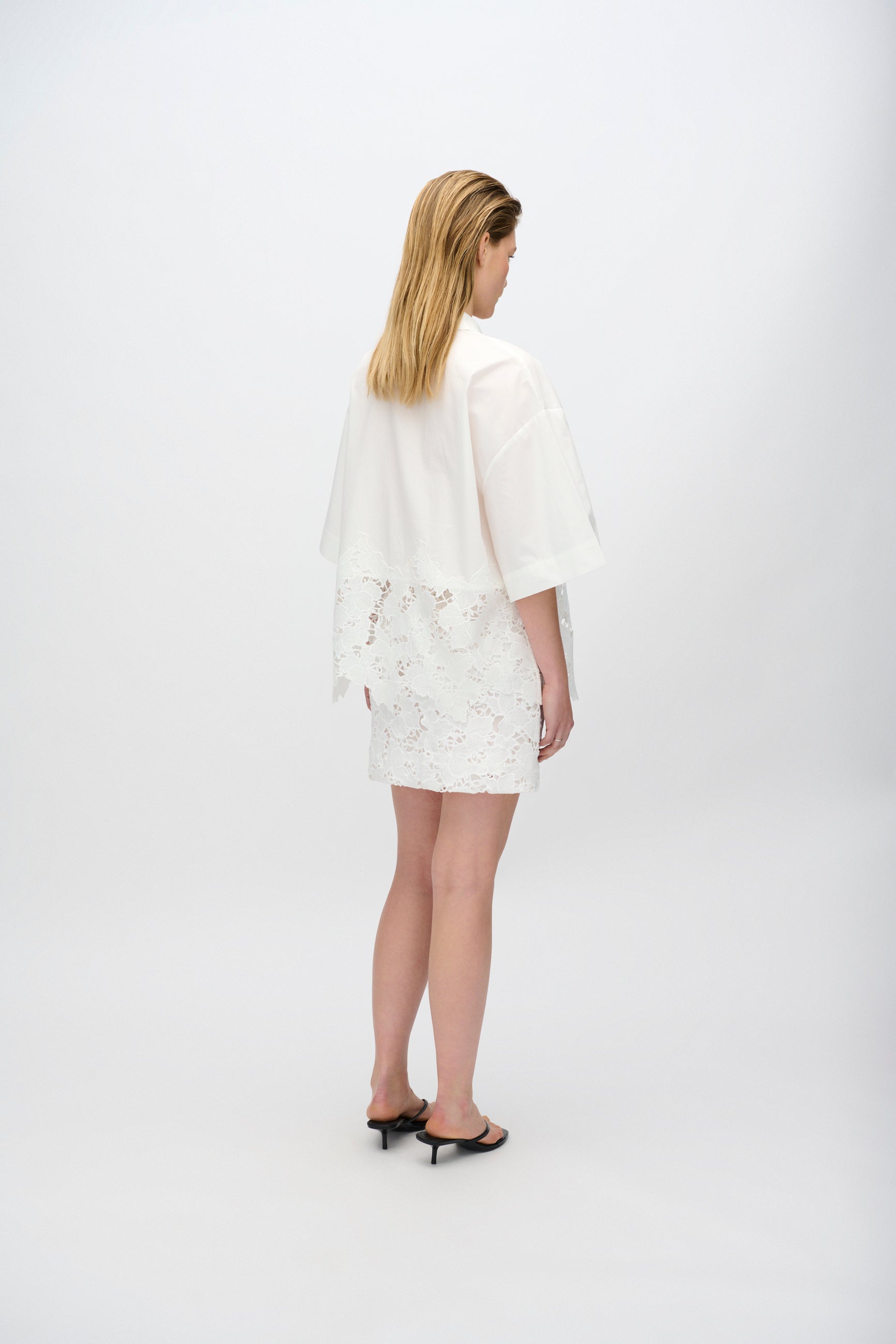 minimum female Ines kortærmet skjorte med blonde 4256 Short Sleeved T-shirt 0608 Coco Milk