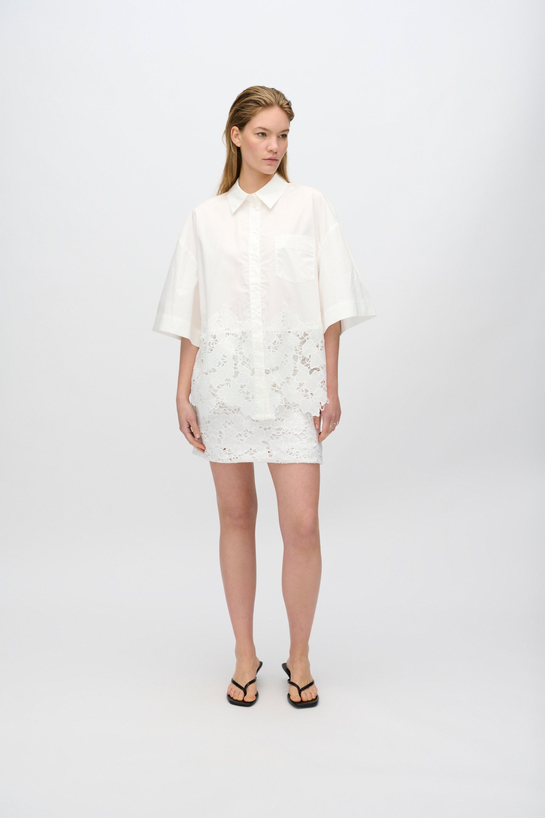 minimum female Ines kortærmet skjorte med blonde 4256 Short Sleeved T-shirt 0608 Coco Milk