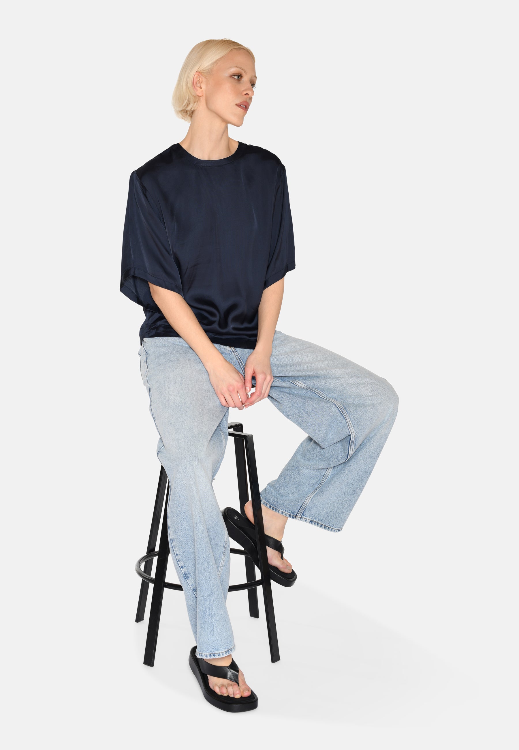 minimum female Janey kortærmet satinbluse 4165 Short Sleeved Blouse 3922 Sky Captain