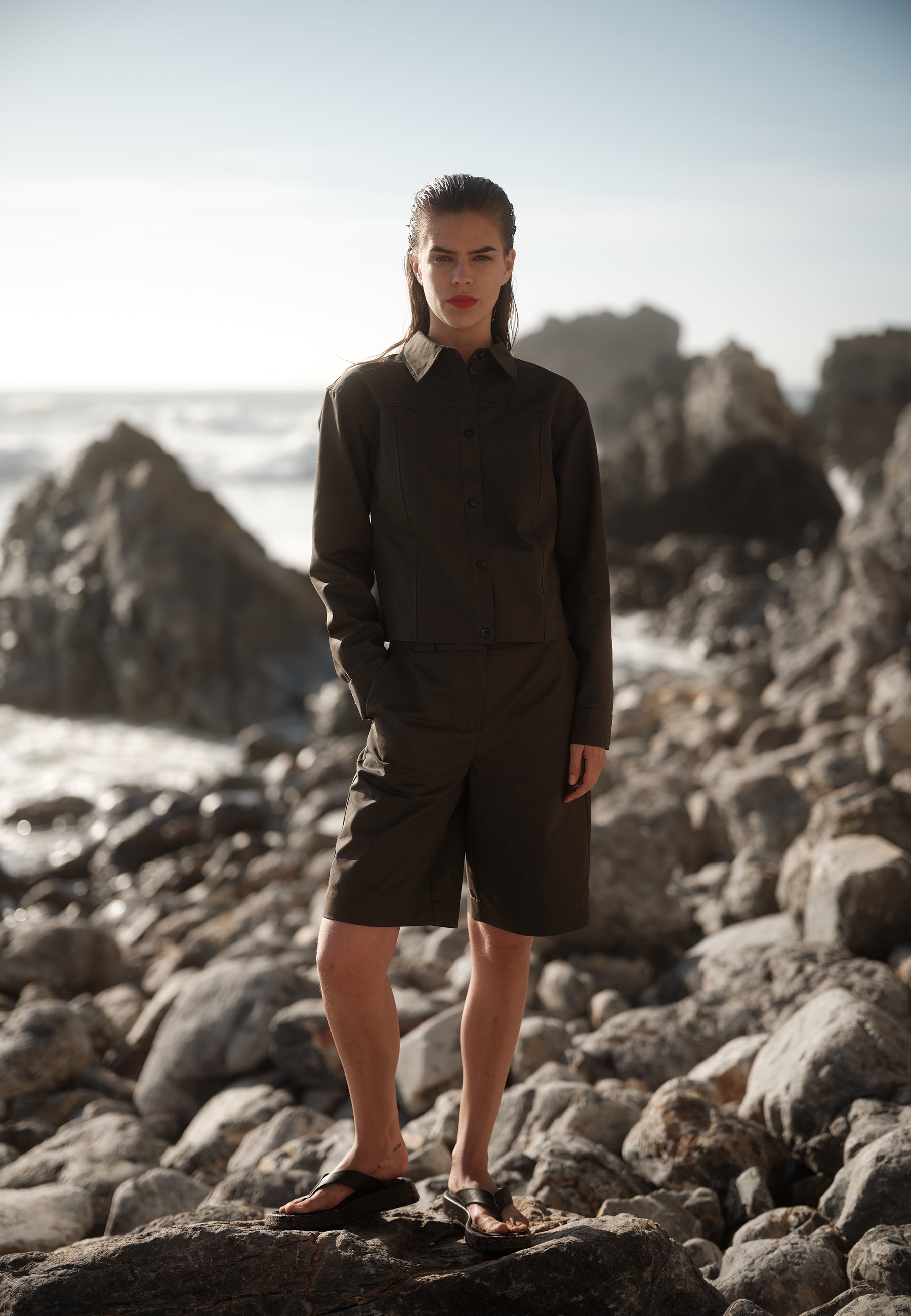 minimum female Juniper bermuda shorts 4137 Shorts 0506 Black Ink