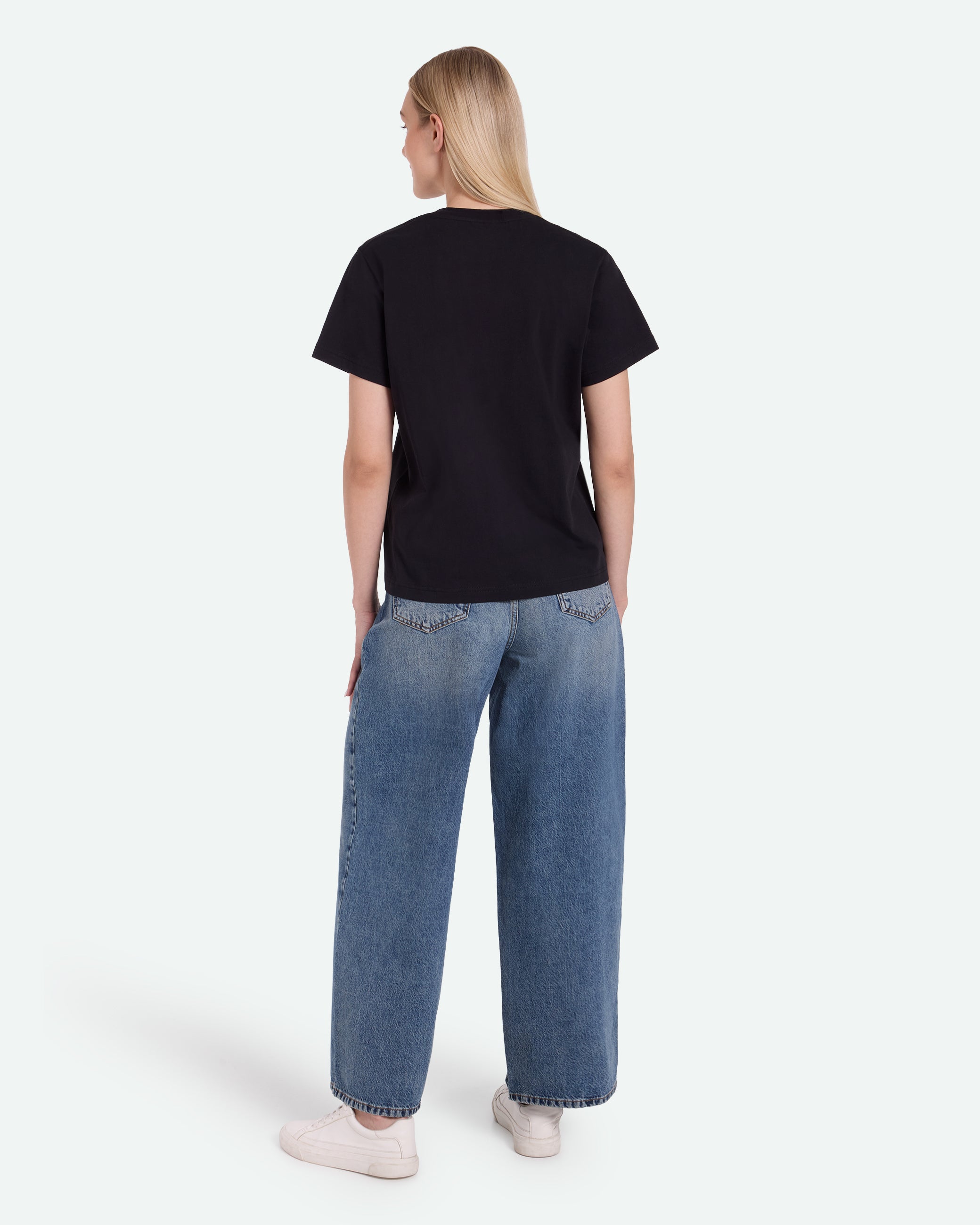 minimum female Lilou 3814 Short Sleeved T-shirt 999 Black