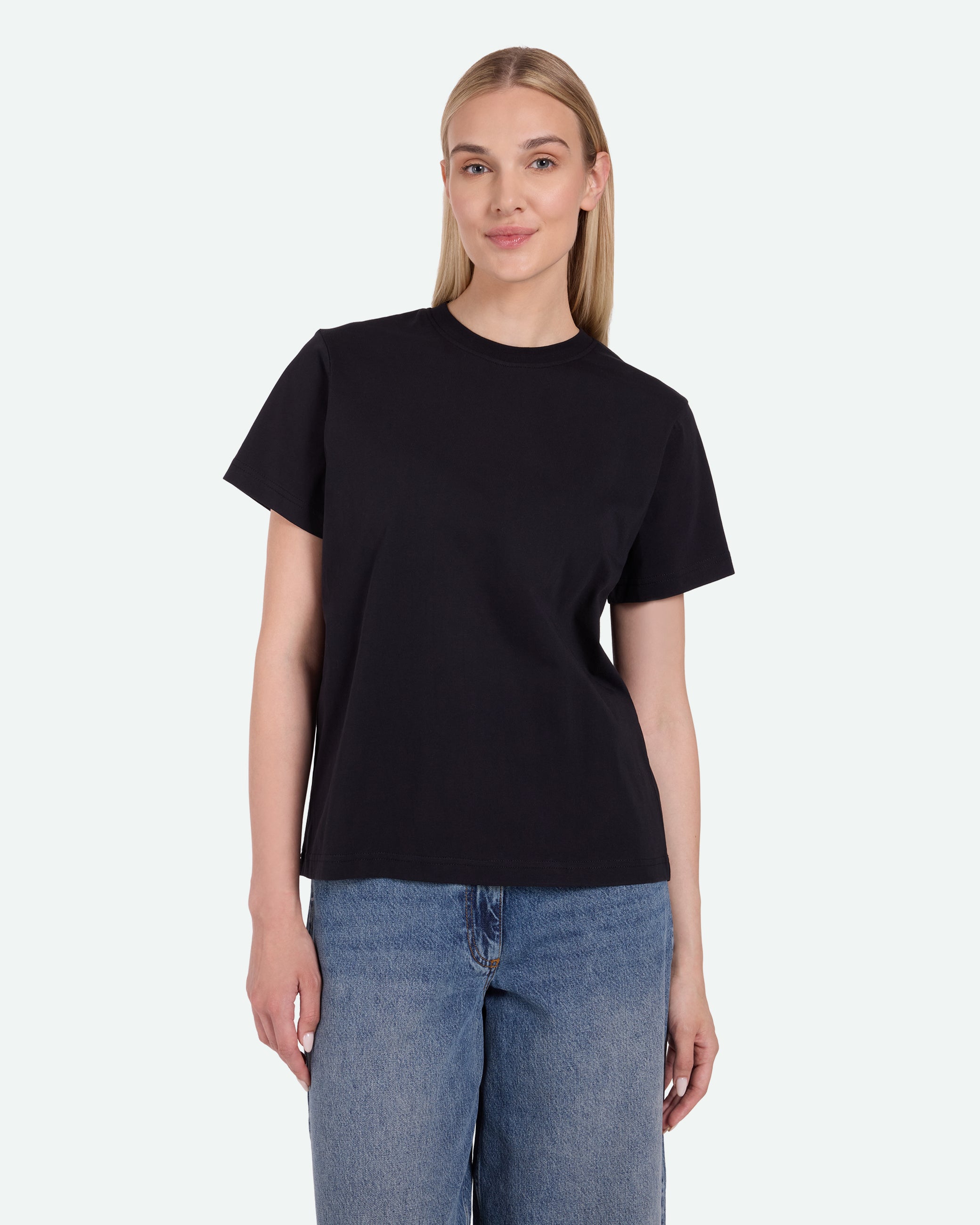 minimum female Lilou 3814 Short Sleeved T-shirt 999 Black