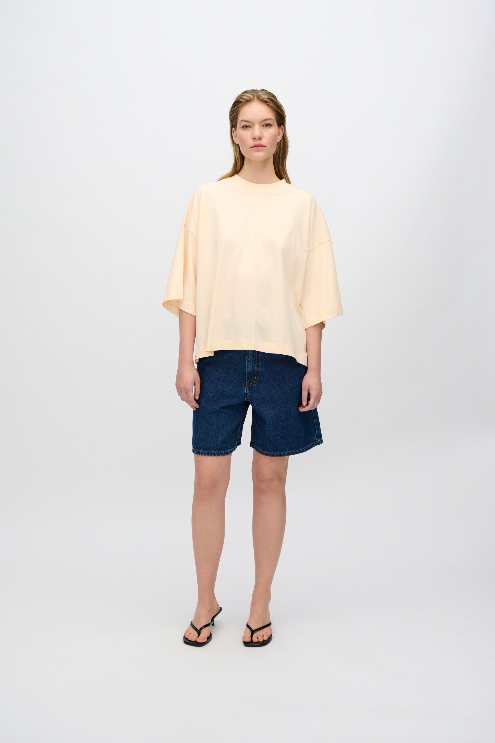 minimum female Mira t-shirt G029 GOTS Short Sleeved T-shirt 1110 Creme De Peche