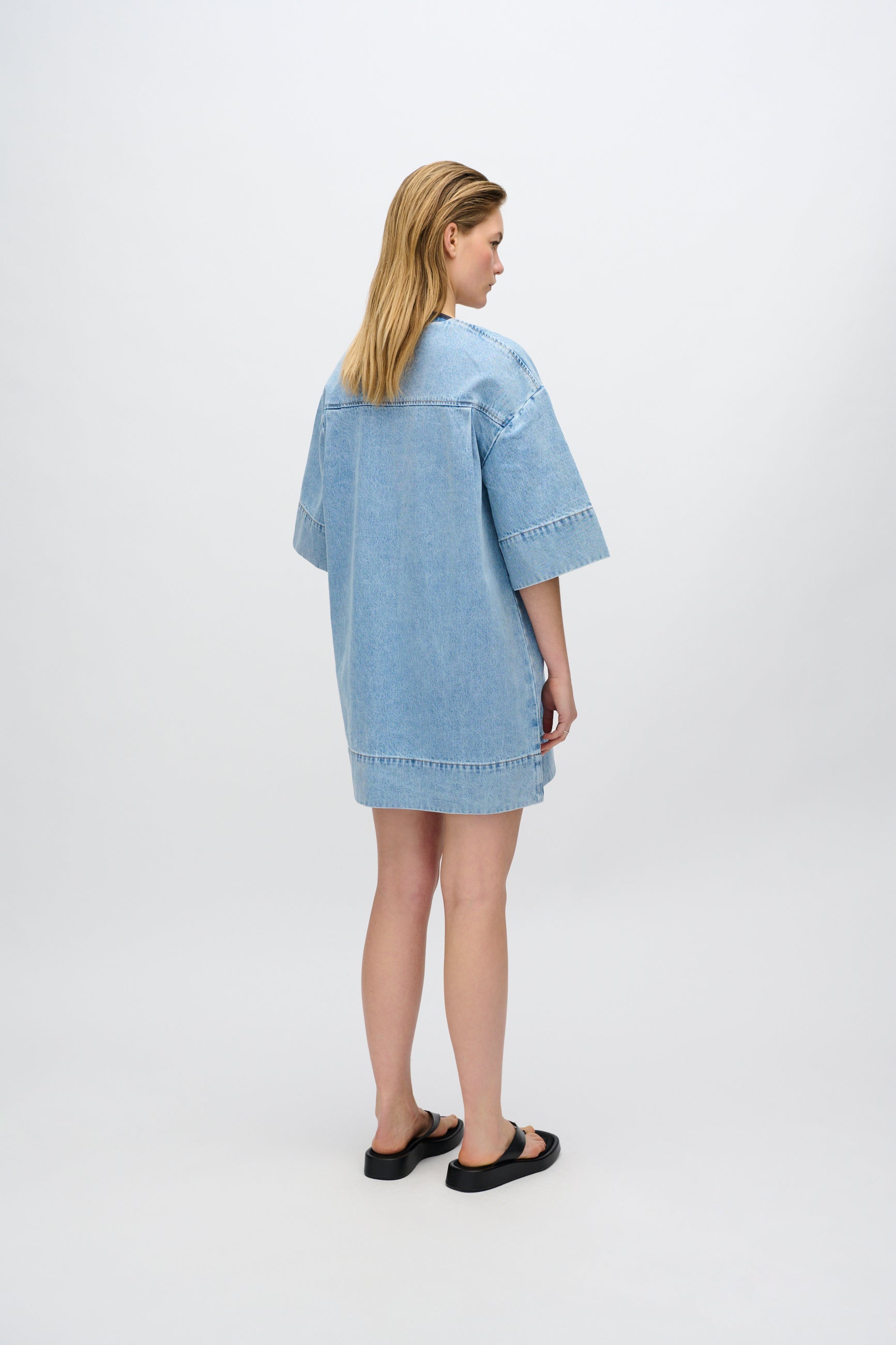 minimum female Wilma denimkjole 4282 Short Dress 1001 Light Blue