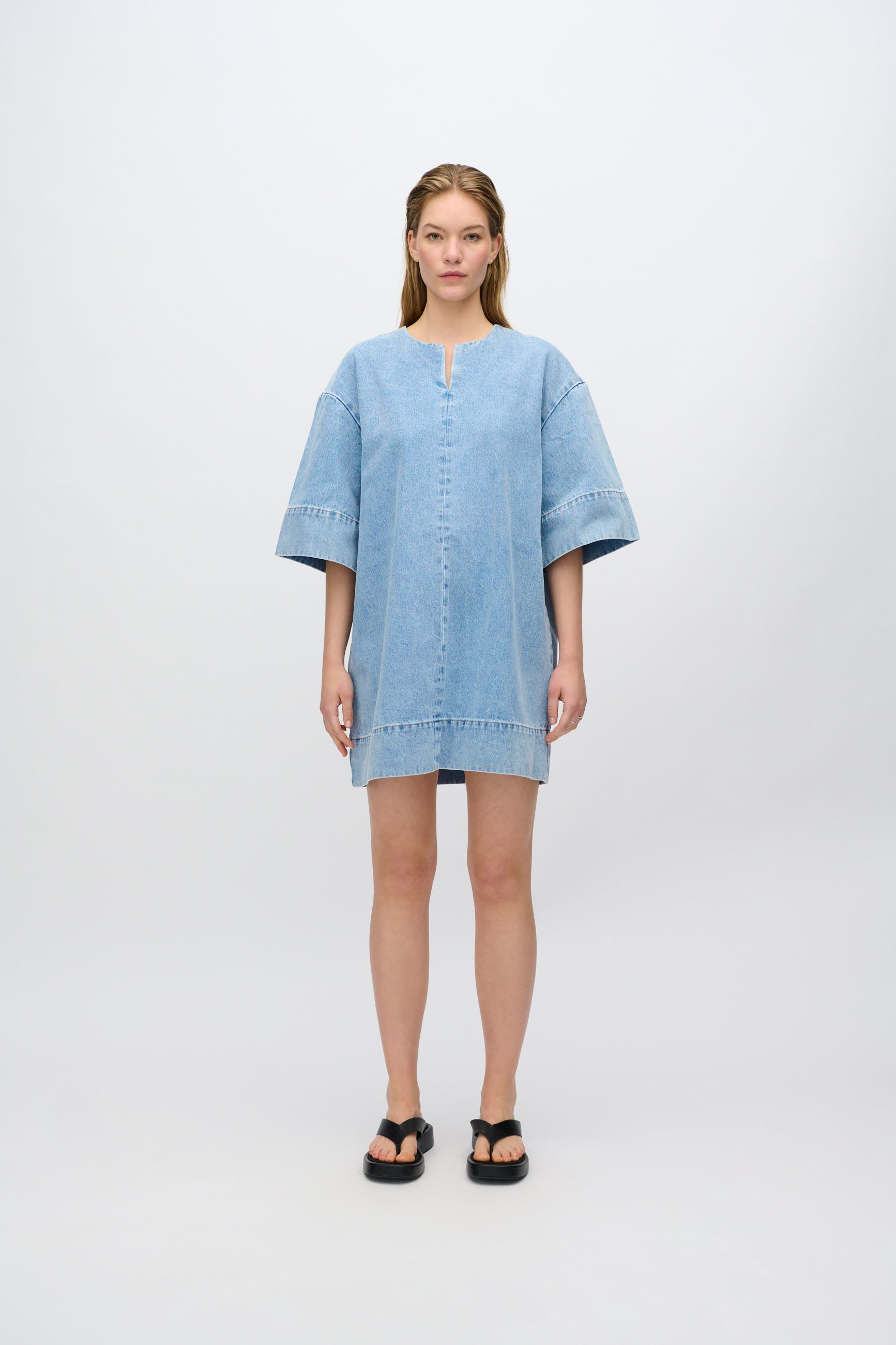 minimum female Wilma denimkjole 4282 Short Dress 1001 Light Blue